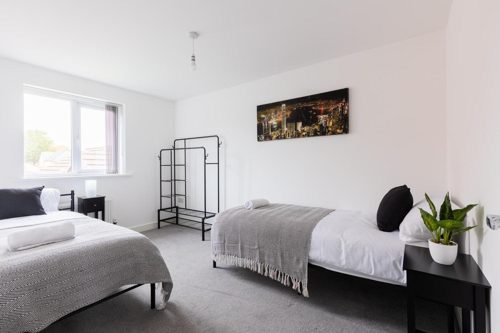 Spacious 4-Bedroom Home Near City Centre With Parking Νότιγχαμ Εξωτερικό φωτογραφία